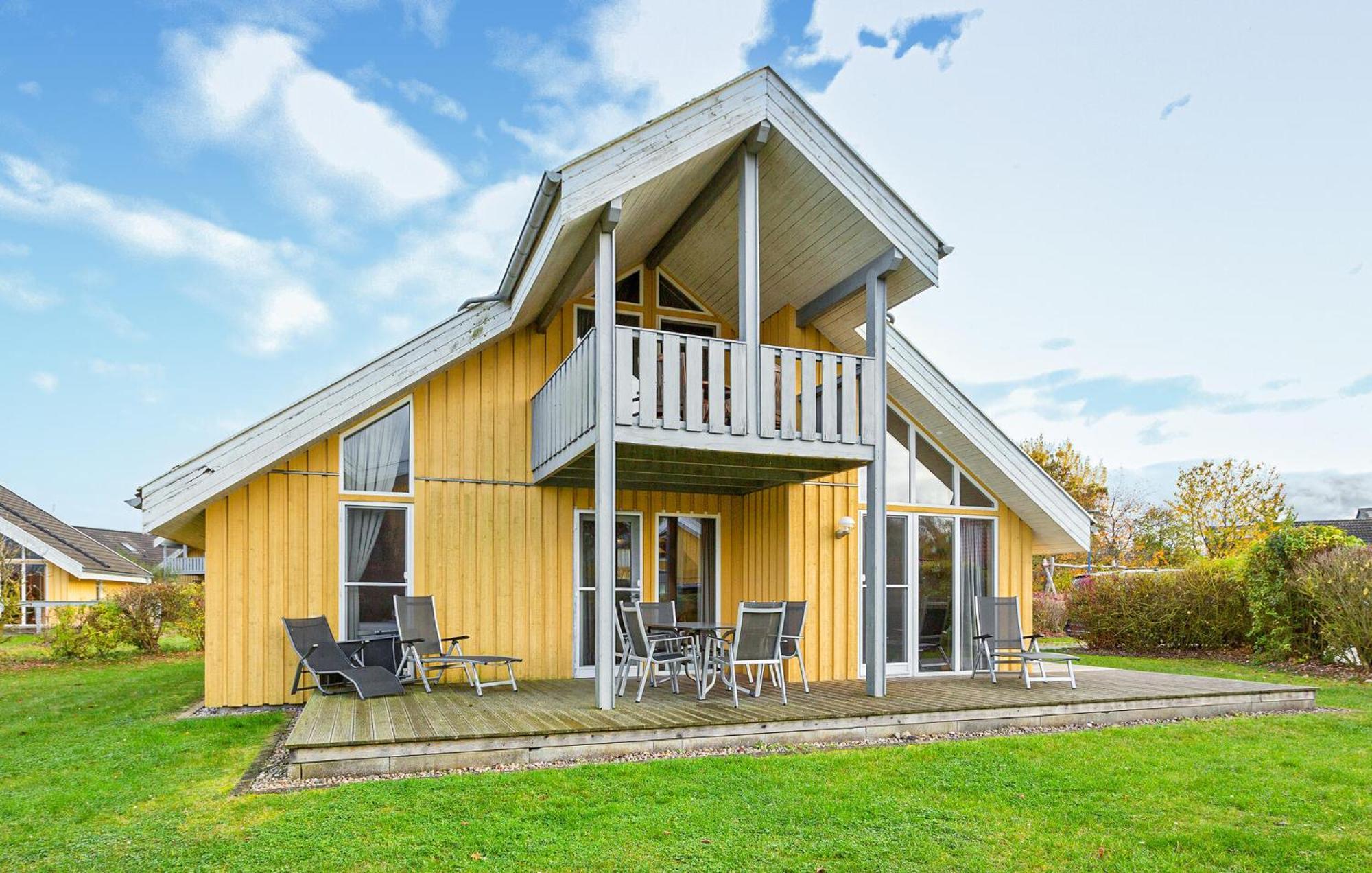 Gorgeous Home In Rechlin With Sauna Экстерьер фото